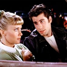 Grease: Olivia Newton-John e John Travolta in un momento del film