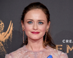 Crypto: iniziate le riprese del thriller con Alexis Bledel e Kurt Russell