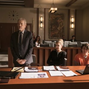 Goliath: una foto dei protagonisti della seconda stagione