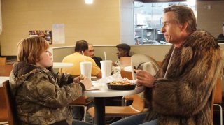 A Modern Family: Steve Coogan e Jack Gore in una scena del film