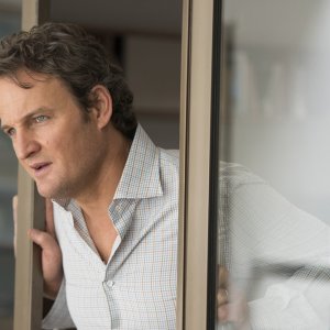 Chiudi gli occhi: Jason Clarke in una scena del film