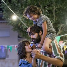 Estate 1993: Laia Artigas, David Verdaguer e Bruna Cusí in una scena del film