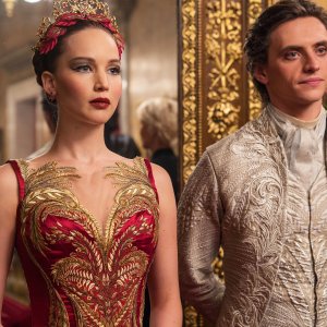 Red Sparrow: Jennifer Lawrence e Sergei Polunin in una scena