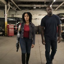 Luke Cage: Simone Missick e Mike Colter nell'episodio On and On