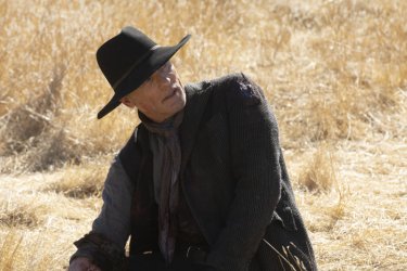 Westworld: Ed Harris in una scena del finale della seconda stagione, The Passenger