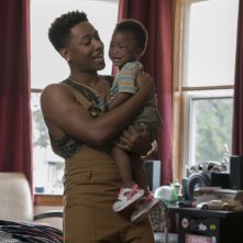 The Chi: Jacob Latimore in una scena dell'episodio Penetrate A Fraud