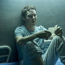 Patrick Melrose: Benedict Cumberbatch in una scena dell'episodio At Last