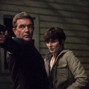 Antonio Banderas in una scena di Act of Vengeance