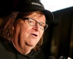 Michael Moore rivela il titolo del suo nuovo film su Donald Trump e Roseanne Barr
