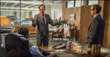Better Call Saul: Bob Odenkirk in una scena della quarta stagione