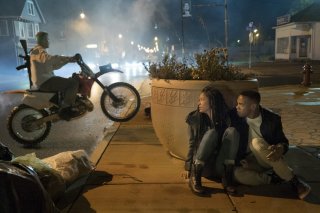 La prima notte del giudizio: Lex Scott Davis e Joivan Wade in una scena del film