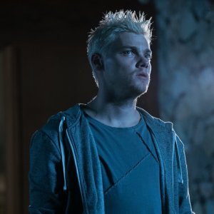 Breaking In: Levi Meaden in un momento del film