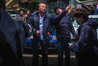 Skyscraper: Dwayne Johnson e il regista Rawson Marshall Thurber in una scena del film