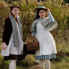 Chiamatemi Anna: Dalila Bela e Amybeth McNulty nella seconda stagione