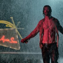 Bad Times at the El Royale: Chris Hemsworth in una foto del film
