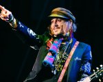 Johnny Depp modifica il tatuaggio per Amber Heard: da feccia a truffa