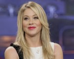 Dead to Me: Christina Applegate protagonista della serie Netflix di Will Ferrell e Adam McKay