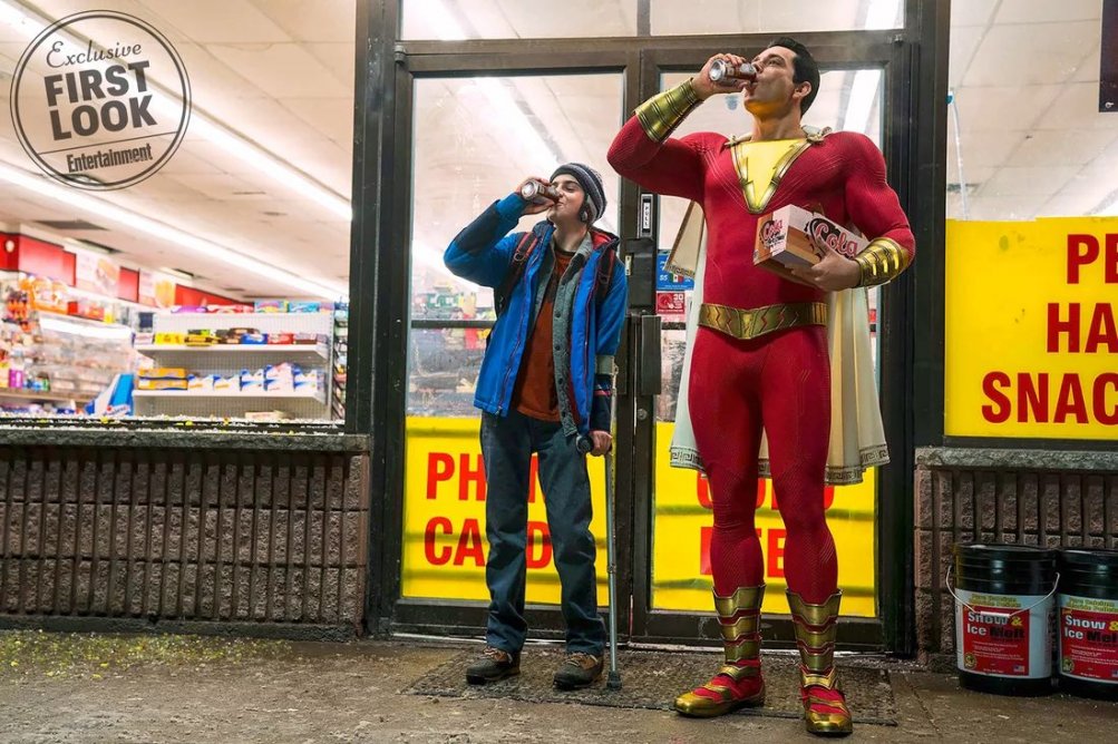   Shazam! - Zachary Levi in ​​a photo of the film 