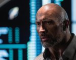 Dwayne Johnson: critiche per il suo ruolo di un veterano amputato in Skyscraper