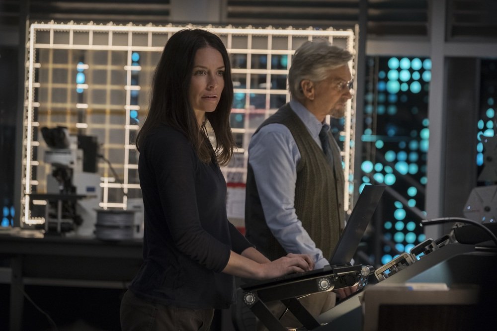 Ant Man And The Wasp Evangeline Lilly Michael Douglas
