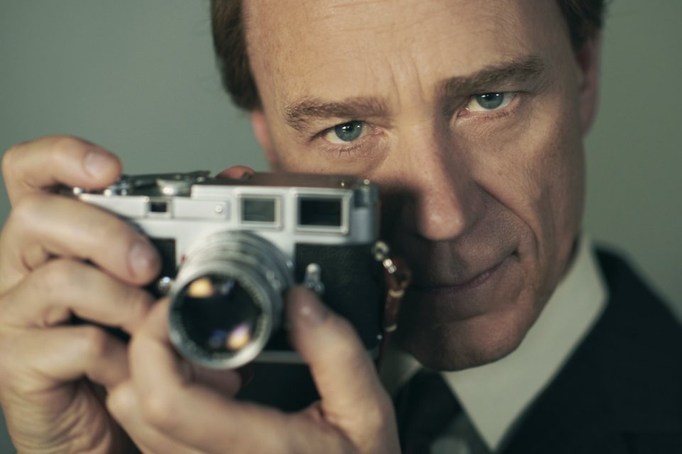 The Crown 3: un primo piano di Ben Daniels