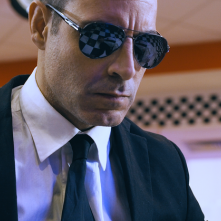 Fino all'inferno: Michael Segal in una scena del film