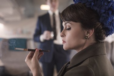 The Crown 3: Helena Bonham Carter in una scena della serie