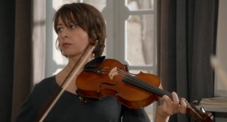 Un marito a metà: Valérie Bonneton in una scena del film