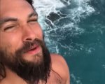 Aquaman: Jason Momoa anticipa il trailer con un video... subacqueo!