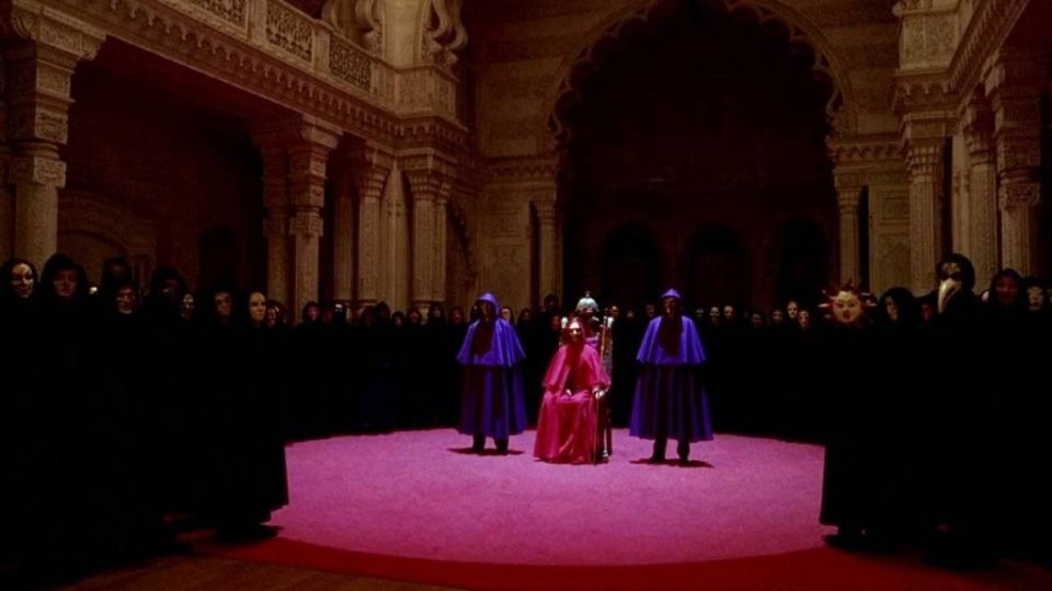 Eyes Wide Shut: una scena del film