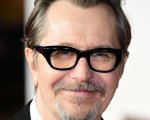 The Woman in the Window: Gary Oldman nel cast del thriller!