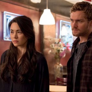 Iron Fist 2: Jessica Henwick e Finn Jones in una scena