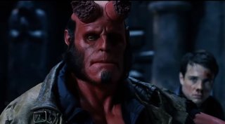 Hellboy, Ron Perlman in una scena
