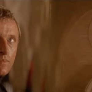 Ladyhawke - Rutger Hauer in una scena