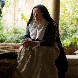 La ragazza dei tulipani: Judi Dench in una scena del film