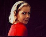 Chilling Adventures of Sabrina: primo sguardo a Sabrina e Harvey (FOTO)
