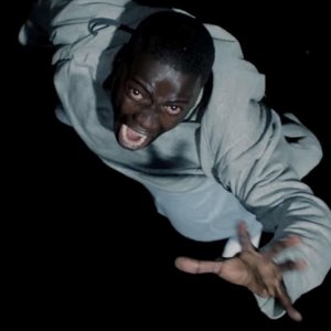 Scappa: Get Out: una scena del film drammatico