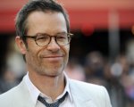 Bloodshot: Guy Pearce sostituirà Michael Sheen?
