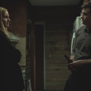 Ozark: Jason Bateman e Lauran Linney in una scena della seconda stagione