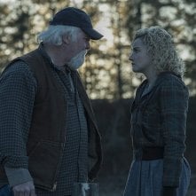 Ozark: M.C. Gainey and Julia Garner in una scena della seconda stagione