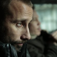 Close Enemies: Matthias Schoenaerts in un momento del film