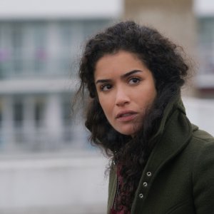 Close Enemies: Sabrina Ouazani in una scena del film