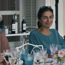 I villeggianti: Valeria Bruni Tedeschi in una scena di gruppo del film