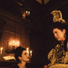 La favorita: Rachel Weisz e Olivia Colman in una scena del film