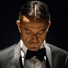 Il banchiere anarchico: Giulio Base in una scena del film