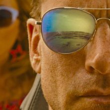 Revenge: Matilda Lutz e Kevin Janssens in un momento del film