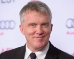 Riverdale: Anthony Michael Hall nell'episodio flashback della stagione 3