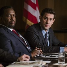 Tom Clancy's Jack Ryan: Wendell Pierce e John Krasinski in una scena