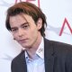 La star di Stranger Things Charlie Heaton sarà The Elephant Man