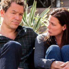 The Affair: Maura Tierney e Dominic West in una scena